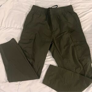 Men’s Nike SB Cargo Pants size small